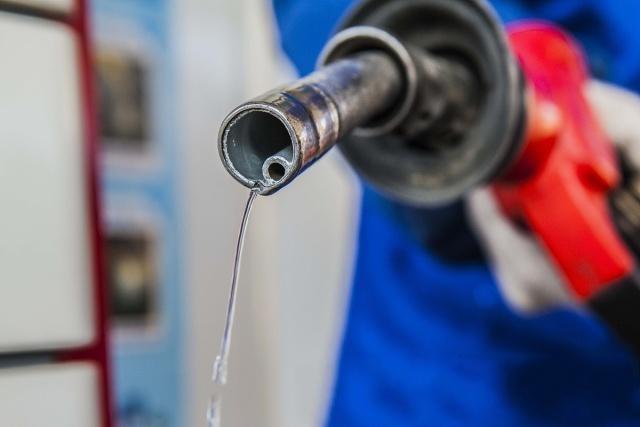 油价连续上涨！有车族该如何应对？